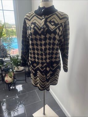 Vintage Rochelle Black and Cream Geometric Button-Up Women's Sweater Cardigan